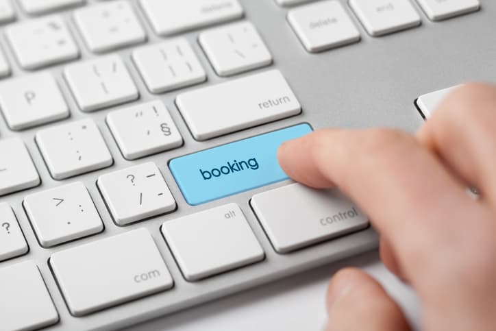anunciar no booking